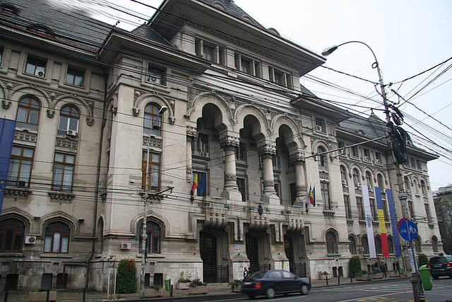 Primăria Capitalei are dificultăți financiare grave, fiind necesară eficientizarea cheltuielilor Primăria Capitalei are dificultăți financiare grave 04