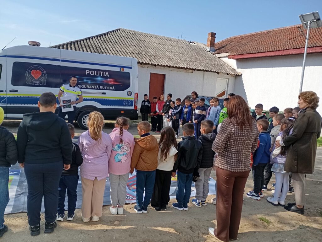 Poliția și Jandarmeria, acțiuni în forță pentru siguranța elevilor din Gorj d6771886 a15a 41c5 ba20 64803dcd204a
