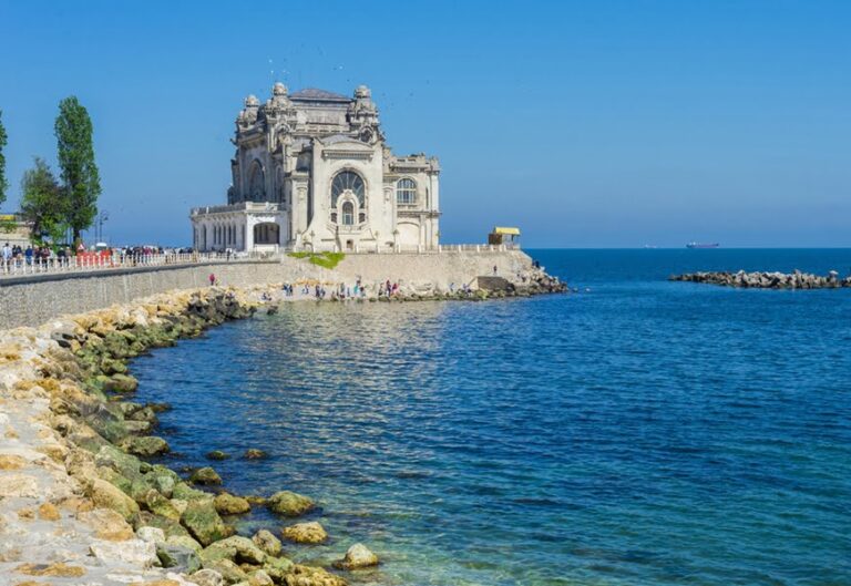 „Litoralul pentru Toți” revine: vacanțe la mare de la 42 de lei pe noapte în extrasezon Litoralul pentru Toti revine vacane la mare de la 42 de lei pe noapte în extrasezon