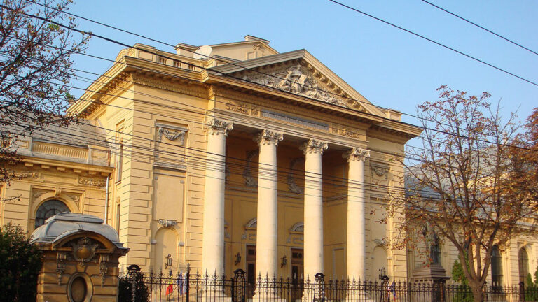 Record de înscrieri la admiterea UMF „Carol Davila”. Aproape 7.000 de candidați pentru mai puțin de 2.000 de locuri Record de inscrieri la admiterea UMF Carol Davila Aproape 7.000 de candidati pentru mai putin de 2.000 de locuri